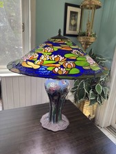 Vintage large Tiffany Style Table Lamp With Stained Glass Base