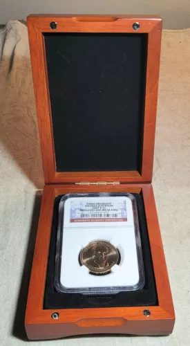 THOMAS JEFFERSON 2007-P $1 BRILLIANT UNCIRCULATED NGC GRADED COIN IN WOODEN BOX