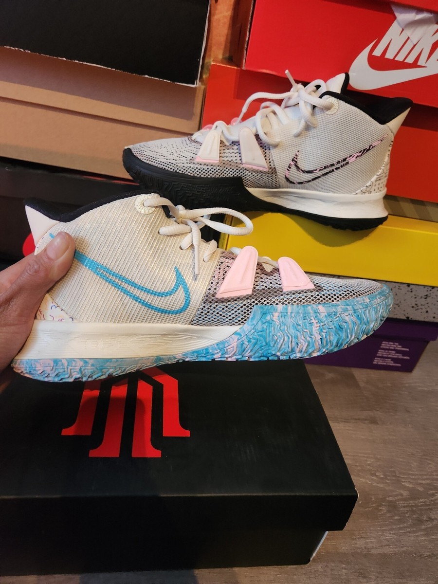 Kyrie Irving Shoes Kyrie Pale Ivory Chlorine Blue Size Nike Kyrie - Main Image