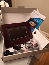 Omnitech 7" Digital Photo Frame Cherry Wood. New In Box