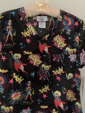 NWT XS Superhero Girl Scrub Top Shirt DC Comic Wonder Woman Harley Quinn Batgirl