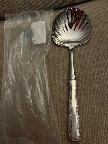 Original Towle Candlelight Sterling Silver Casserole Berry Spoon Shell Bowl New