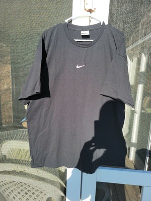 nike center logo shirt