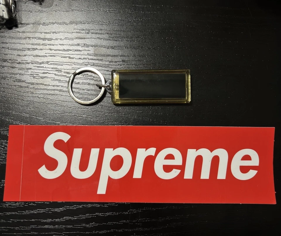 SUPREME FLASHING KEYCHAIN FW13 - F EM! KEYCHAIN 2013 LIMITED BOX LOGO KEYCHAIN - Image 3 of 4