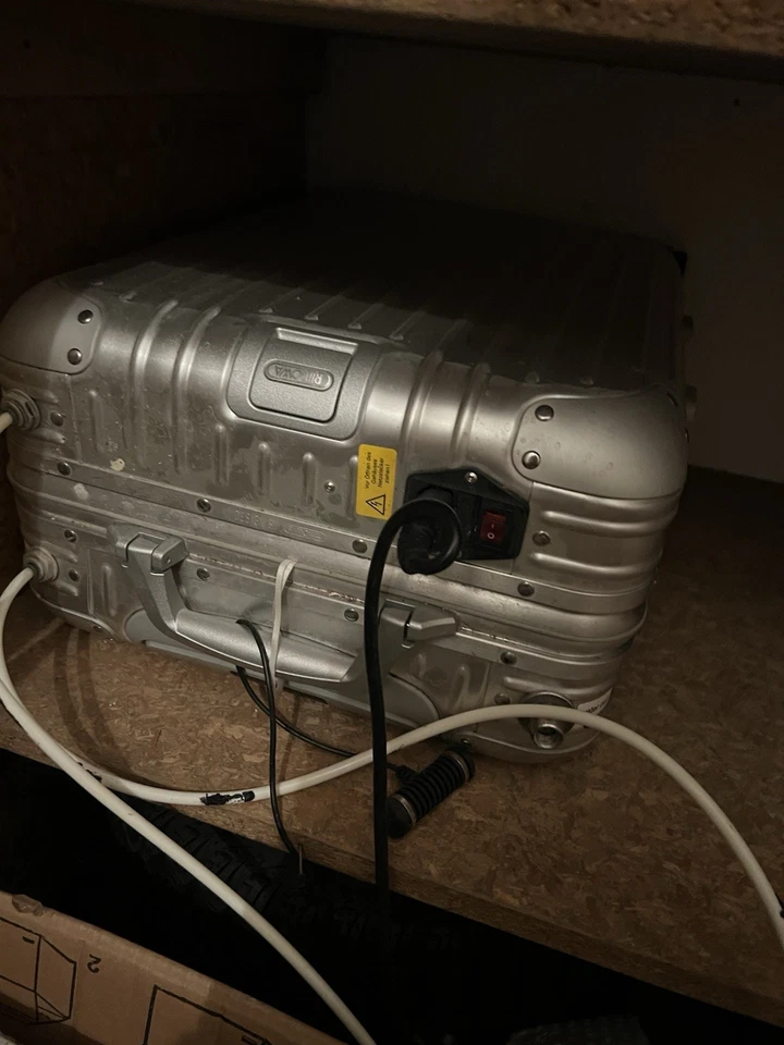 Wasserwerk, Wasser Aufbereitungsgetät Für Zuhause Und Unterwegs