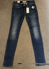 Bullhead Denim High Rise Skinniest Dark Wash Jeans Size 3 NWT