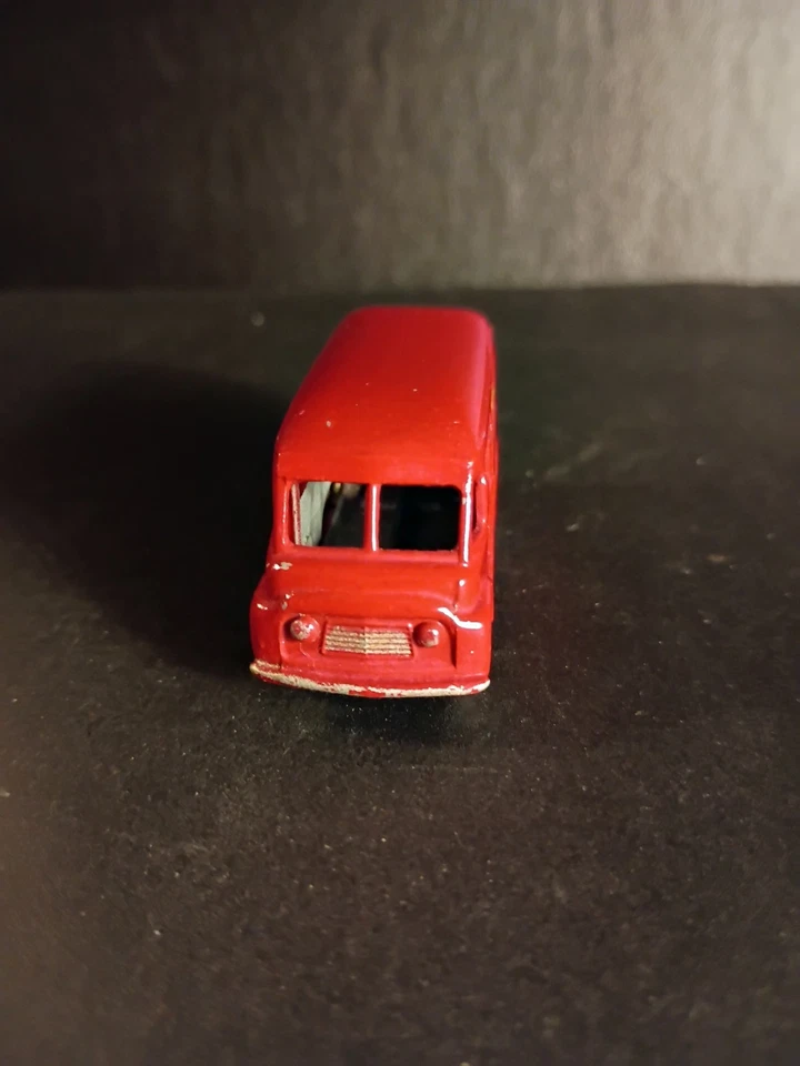 Furgoneta Matchbox #69A Commer 30 CWT "NESTLE'S" roja 1959 Foto 4 de 4
