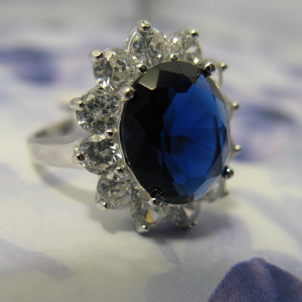 Bague 'Princesse Kate' Saphir Marquise Et CZ - Argent 925 Rhodié - Taille 58 - Neuf Avec étiquettes