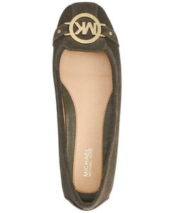 michael kors loafers olive