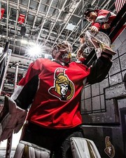 Curious About Andrew Hammond Rookie Cards? There Aren't Many. 13