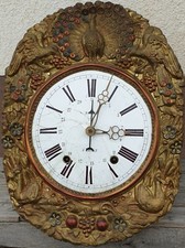Ancien Mouvement D Horloge Comtoise / Motifs Animalier...Paon sur Fronton....