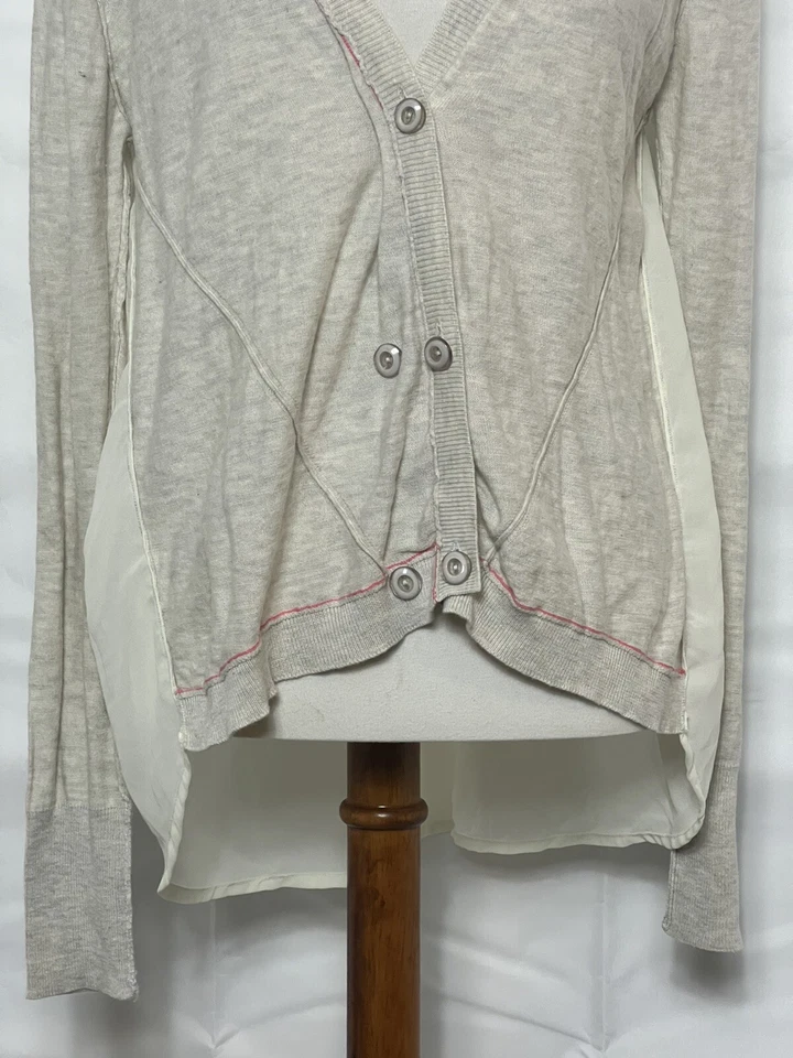 BKE пряжка женщин бежевый/слоновой кости чистый/трикотажный кардиган на пуговицах свитер размер M - Изображение 2 из 4