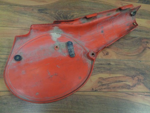 1982 HONDA CR250R LEFT SIDE COVER OEM# 8361A-KA4-0000 - Picture 8 of 9