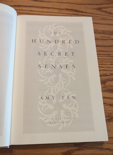 "The Hundred Secret Senses" by Amy Tan (1995, Hardcover) 1st Edition - Picture 7 of 8