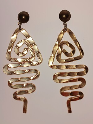 Cut out Geometric Pattern Long Drop Goldtone Metal Pierced Earrings 3 1/2'' Retro