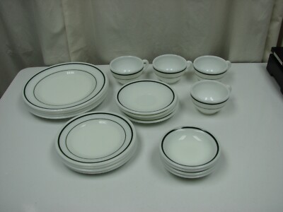 Pyrex Tableware by Corning 20 Piece Set, Green Stripe Patern. NICE!