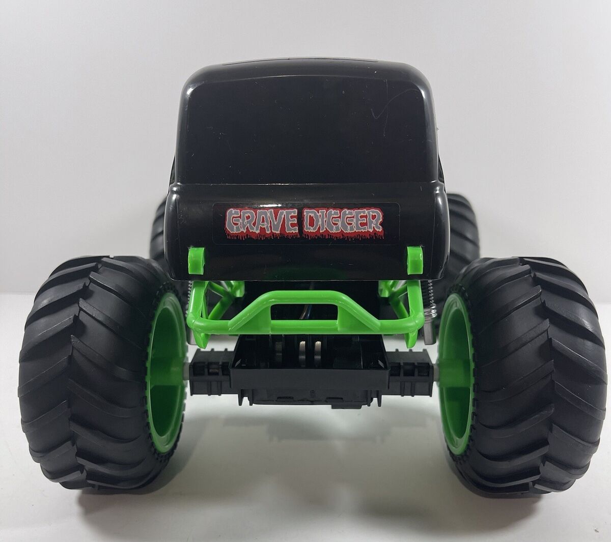 Rare!!! Traxxas limited edition monster energy truck. . Less than