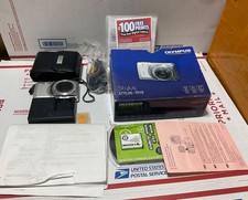 Olympus Stylus 7010 12.0MP Digital Camera w/Box and Extra Battery