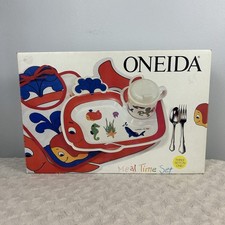 Oneida Child's Dish Meal Time Set Wally the Whale Shaped Plate Cup Vintage 1988