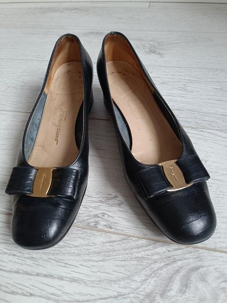 Women Salvatore Ferragamo Heels Black Leather 38 #NT02