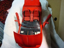 maisto 1998 corvette 1"18 scal diecastred refer to pictures