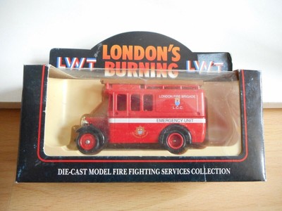 Days Gone Fire Engine Emergency Unit London Fire Brigade in Rot im Karton