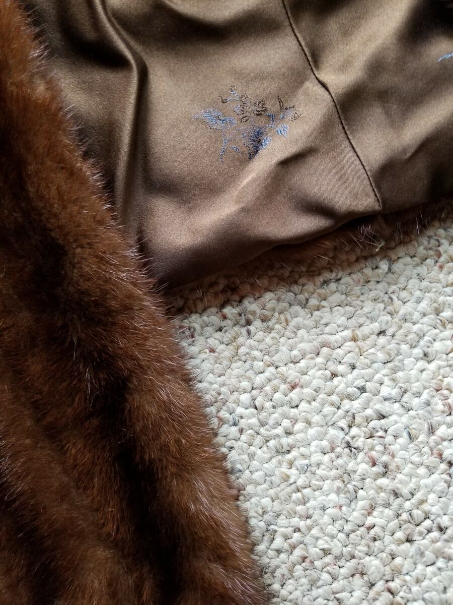 VTG Black Sapphire Luxurious Authentic Fur Cinnamon Mink VTG Black Sapphire Luxurious Authentic Fur Cinnamon Mink