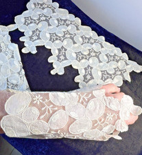 ANT HEIRLOOM GLOVES  NECKLINE INSERTION SET - FINGERLESS GLOVES, ELABORATE 1900