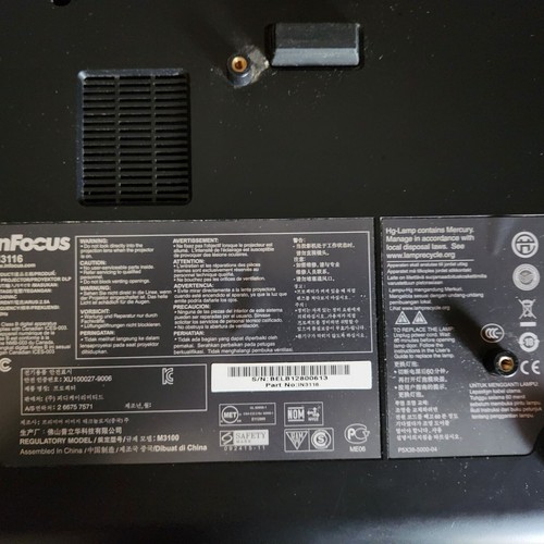 InFocus IN3116 DLP Projector with Carrying Case Bundle - Picture 3 of 3