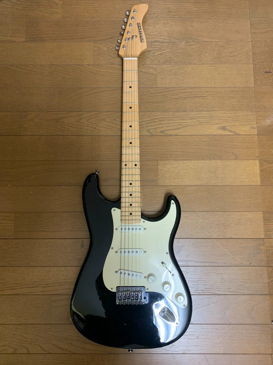 Fernandes Electric Guitar LE-1Z 3S BLK/M Stratocaster Style With accessoris