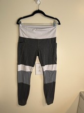 Athleta Women s Gray And White Modblock Salutation Leggings Pockets Size Medium