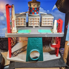 Vintage Matchbox Stingray Marineville Toy. 28 x 16 x 30 cm Gift Boxed