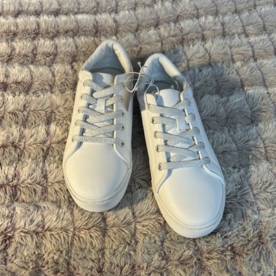 The Children Place White Girl Sneaker Size 5
