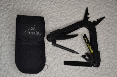 Gerber MULTI-PLYER 600 Basic 14 TOOL w/ Pouch MINT