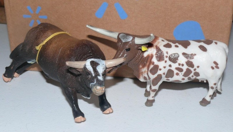 2 Big Country Farm Toys Rodeo bull and cow figurines 5 1/2 inch long