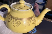 Vintage 1940 Trillium Hall Pottery Tea Pot Yellow 24KT Gold Floral 6 Cup