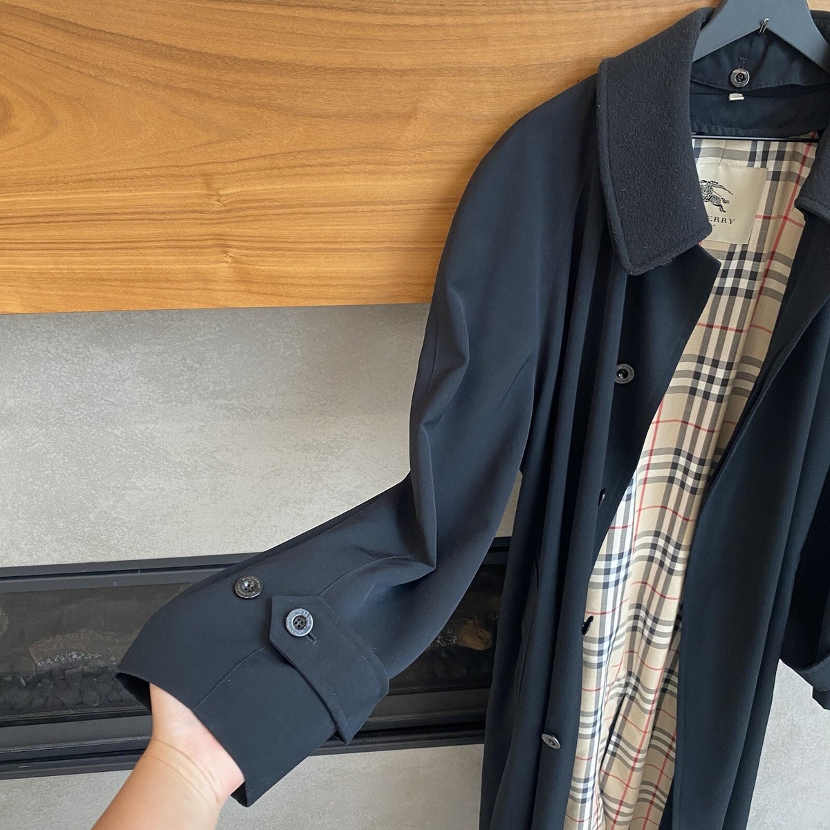 Burberry Men's Black Long Waterloo Heritage Trench Coat