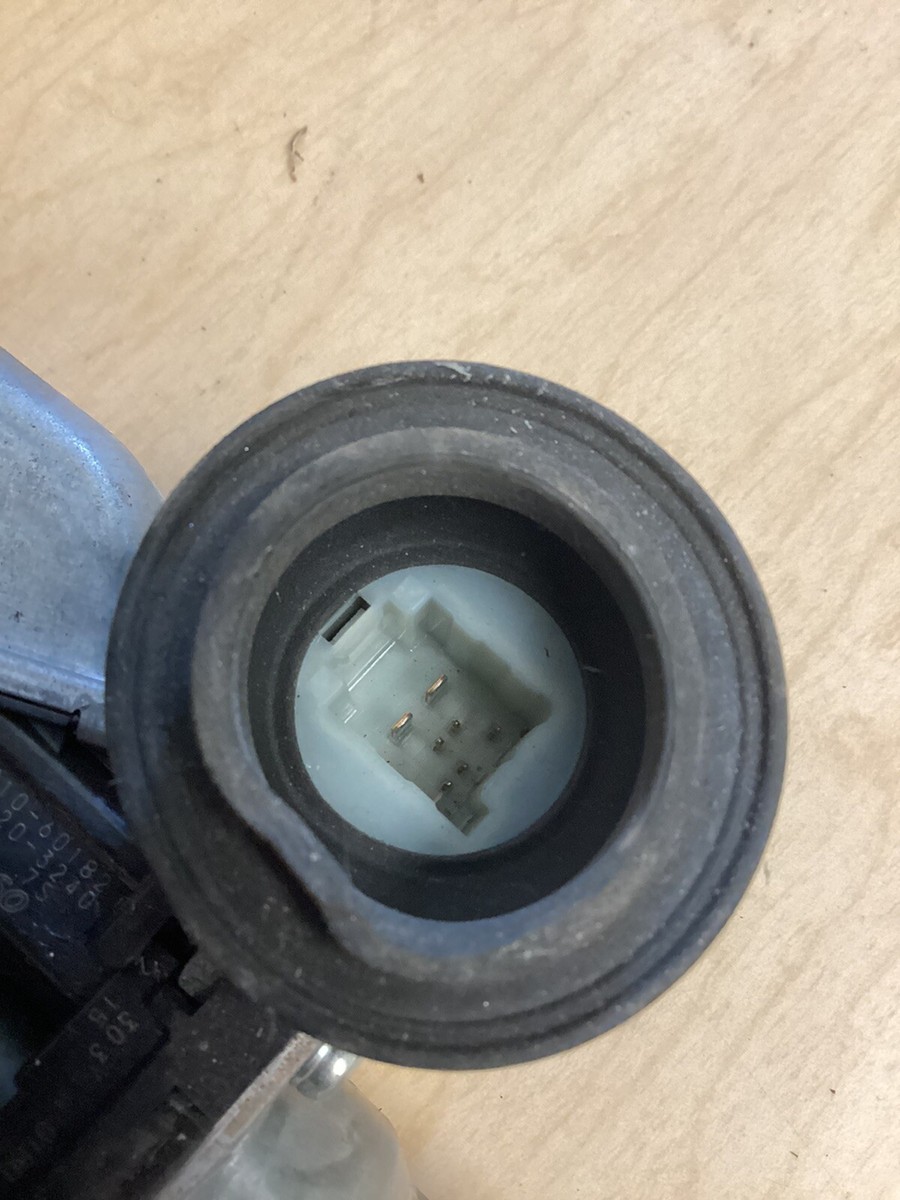 2008-2016 Toyota Land Cruiser Driver Side Window Motor 85710-60182