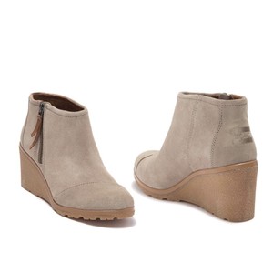 avery wedge bootie
