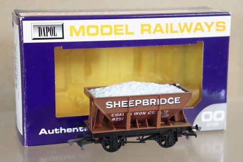 Dapol B607 Sheepbridge Kohle & Eisen Schüttgutwagen 8251 OVP od | Zustand: Used