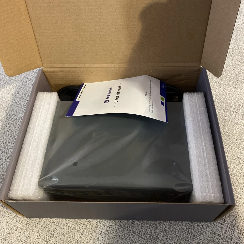 Davuaz PoW Switch 9 port + 2 9FE(PoE)+2FE Model DA-F0920FBL 110V-240V/120W New - Image 2 of 2