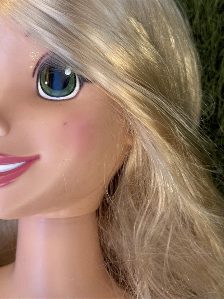 "Muñeca grande posable Disney Tangled Rapunzel Princess My Size 36""" Foto 4 de 4