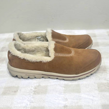 SKECHERS GOwalk Women s Memory Foam Faux Fur Lined Slip-On Slipper Brown 6