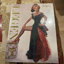 Top 10 Marilyn Monroe Collectibles 26