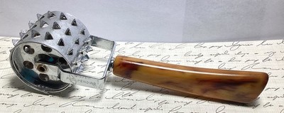 VTG Kitchen Meat Tenderizer Roller With Marbled Butterscotch Bakelite Handle