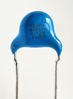 kyapiii  4pcs]2200pF X1Y2, 250V 222M MURATA(JAPAN) KY Safety Capacitor