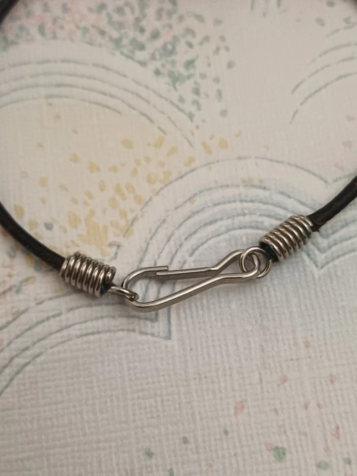 Pulsera Vintage Años 80 90 Cuentas Cerámica Roja Sobre Cordón Negro 18cm Largo Foto 4 de 4