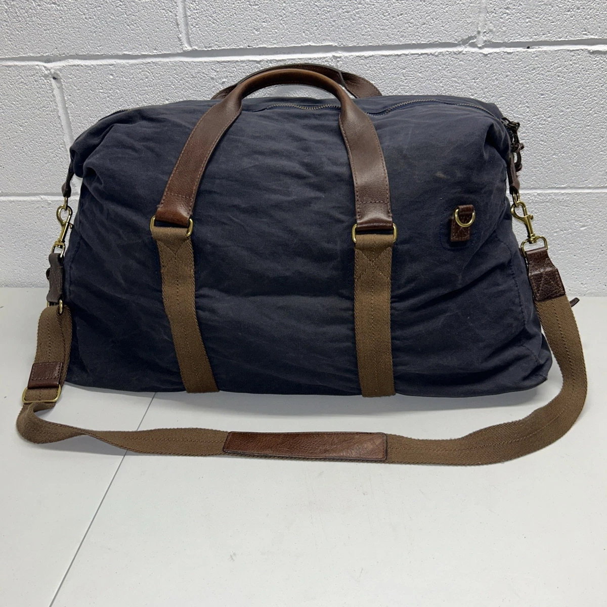 ivivva athletica by lululemon backpack Ivivva by Lululemon Pre-owned Black/White