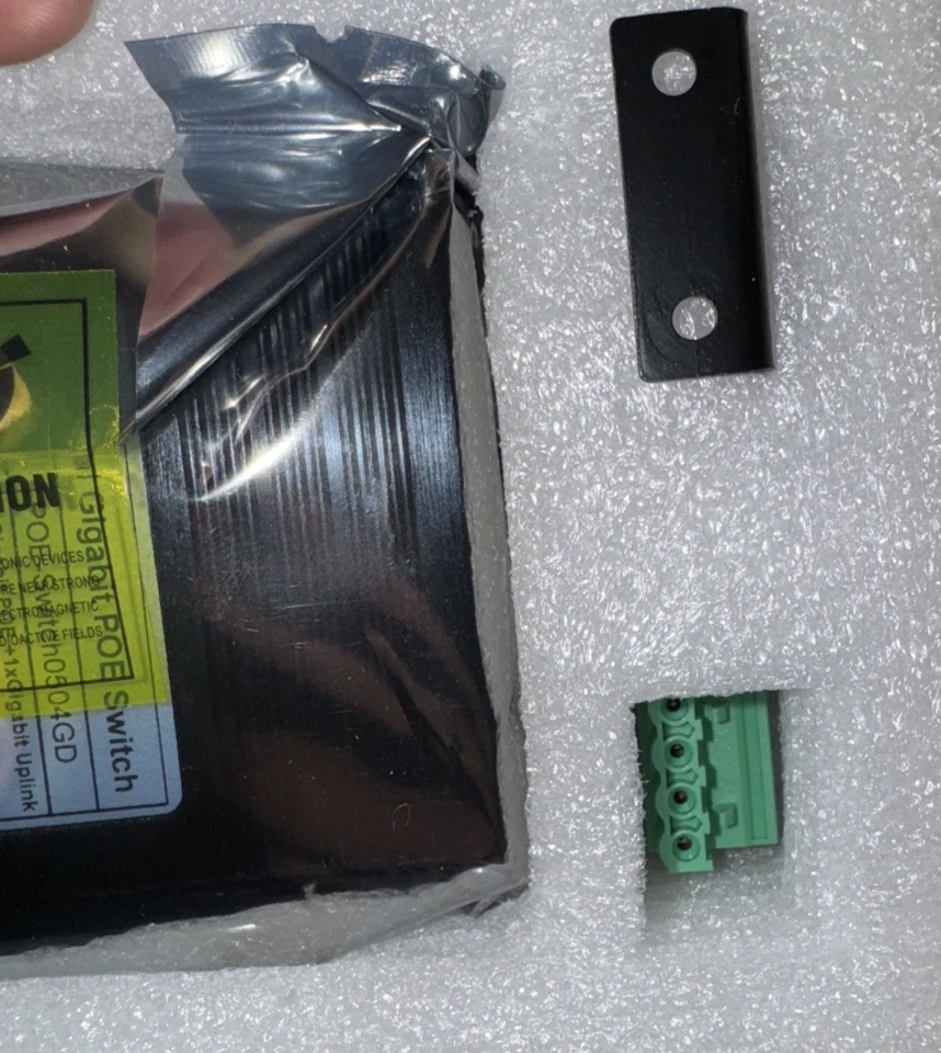 LINOVISION Industrial 5 Ports Gigabit Solar POE Switch DC48V POE-SWICH0504GD - Image 4 of 4