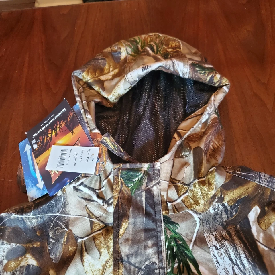 Realtree Camouflage Hooded Youth Jacket XL - Image 4 of 4